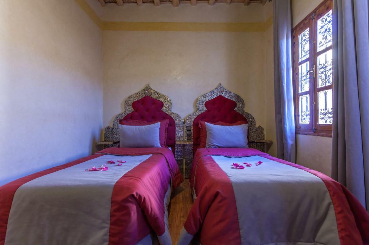 Kasbah Tizzarouine Bed & Breakfast Boumalne Dades Exterior photo
